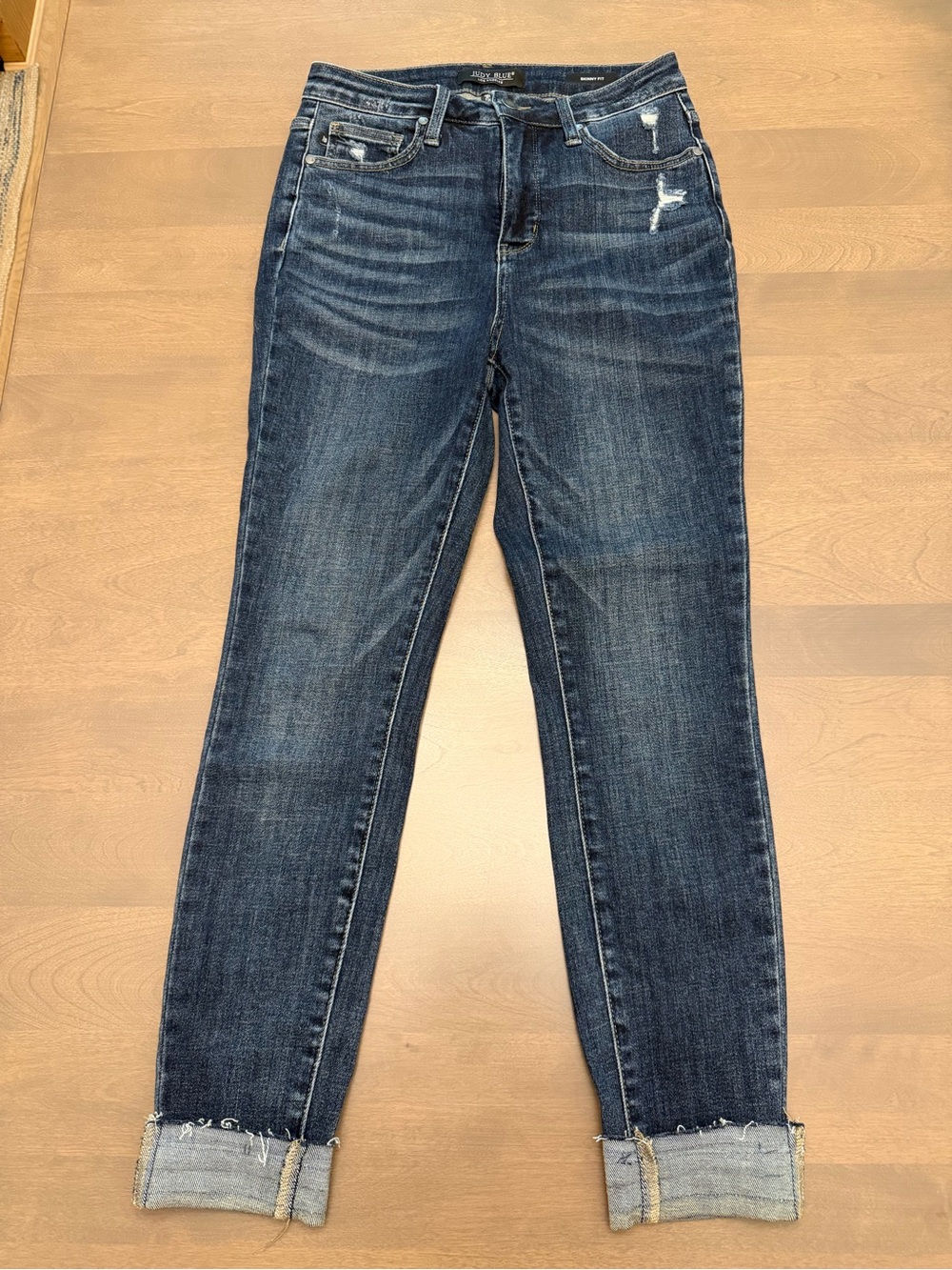 Judy Blue Skinny Fit Distressed Cuffed Jeans Size 7/28